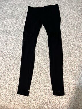 Alo Yoga Black Mesh Leggings with stirrups. XS